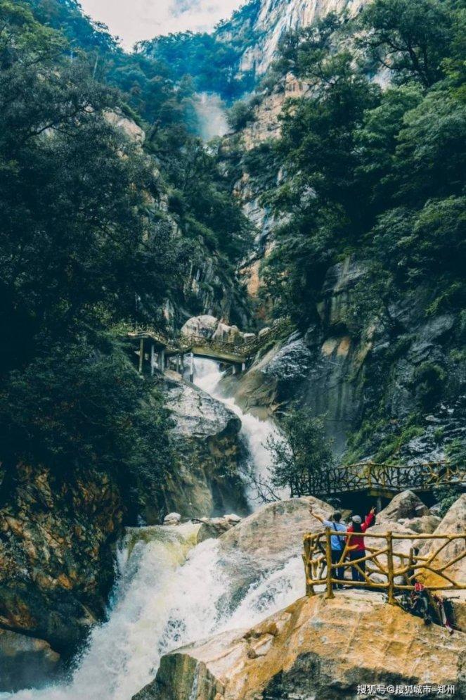 小蓝球向上跳